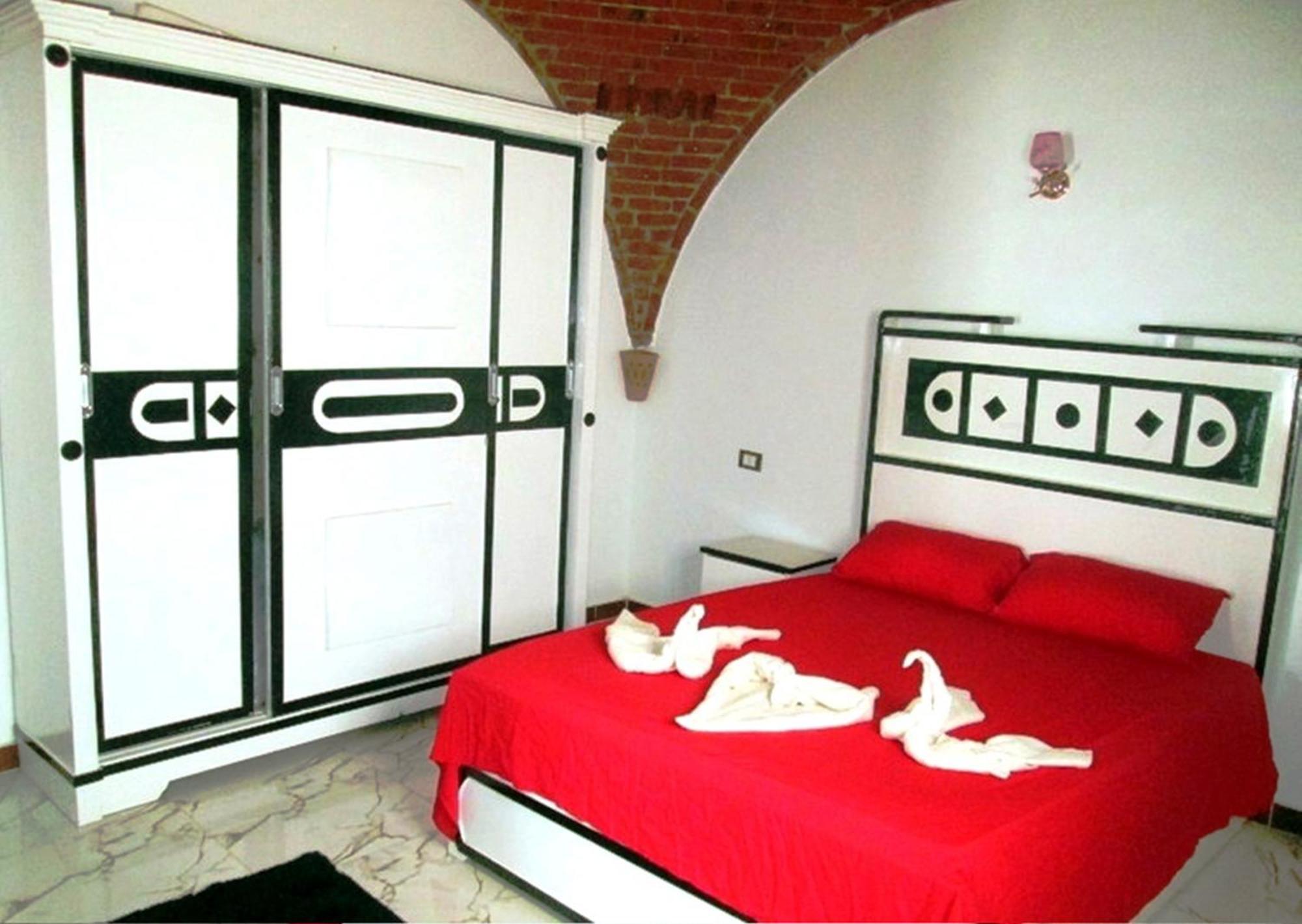 Lucky Seven Apartment